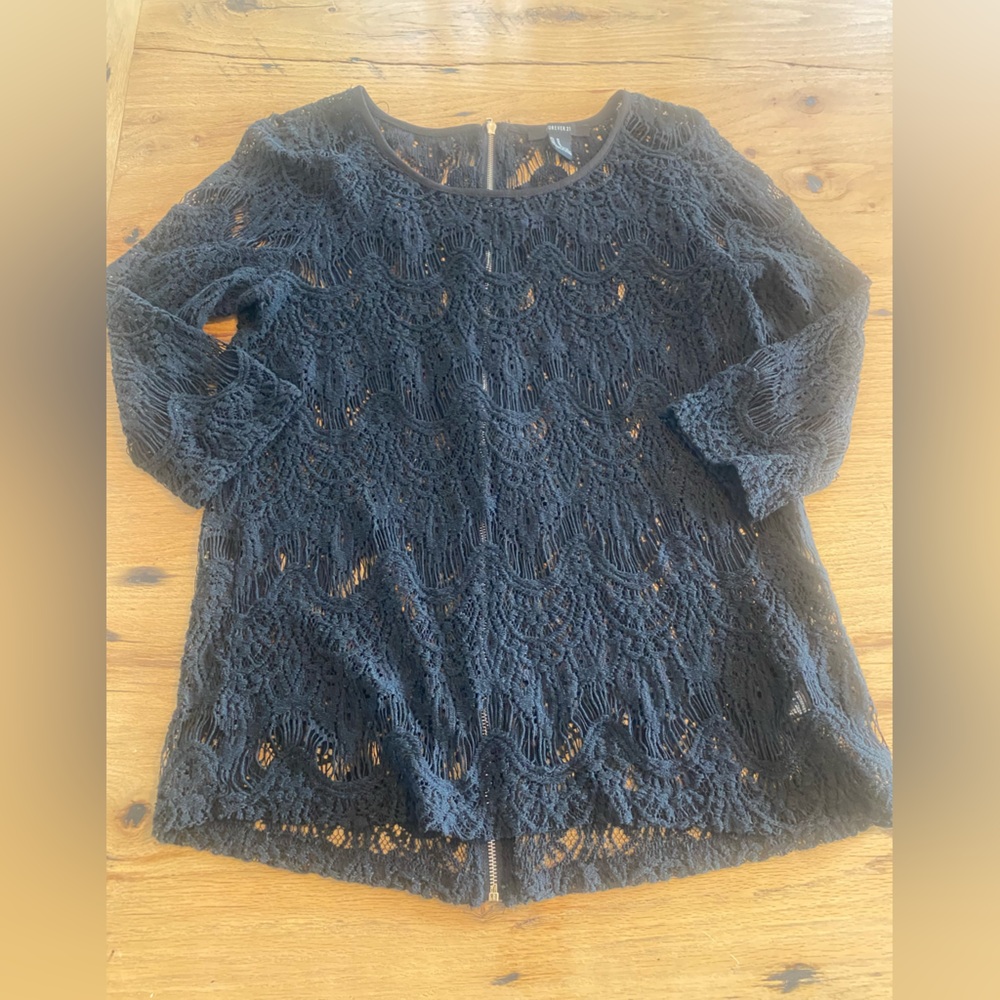 Forever 21 Black‎ Lace Tunic